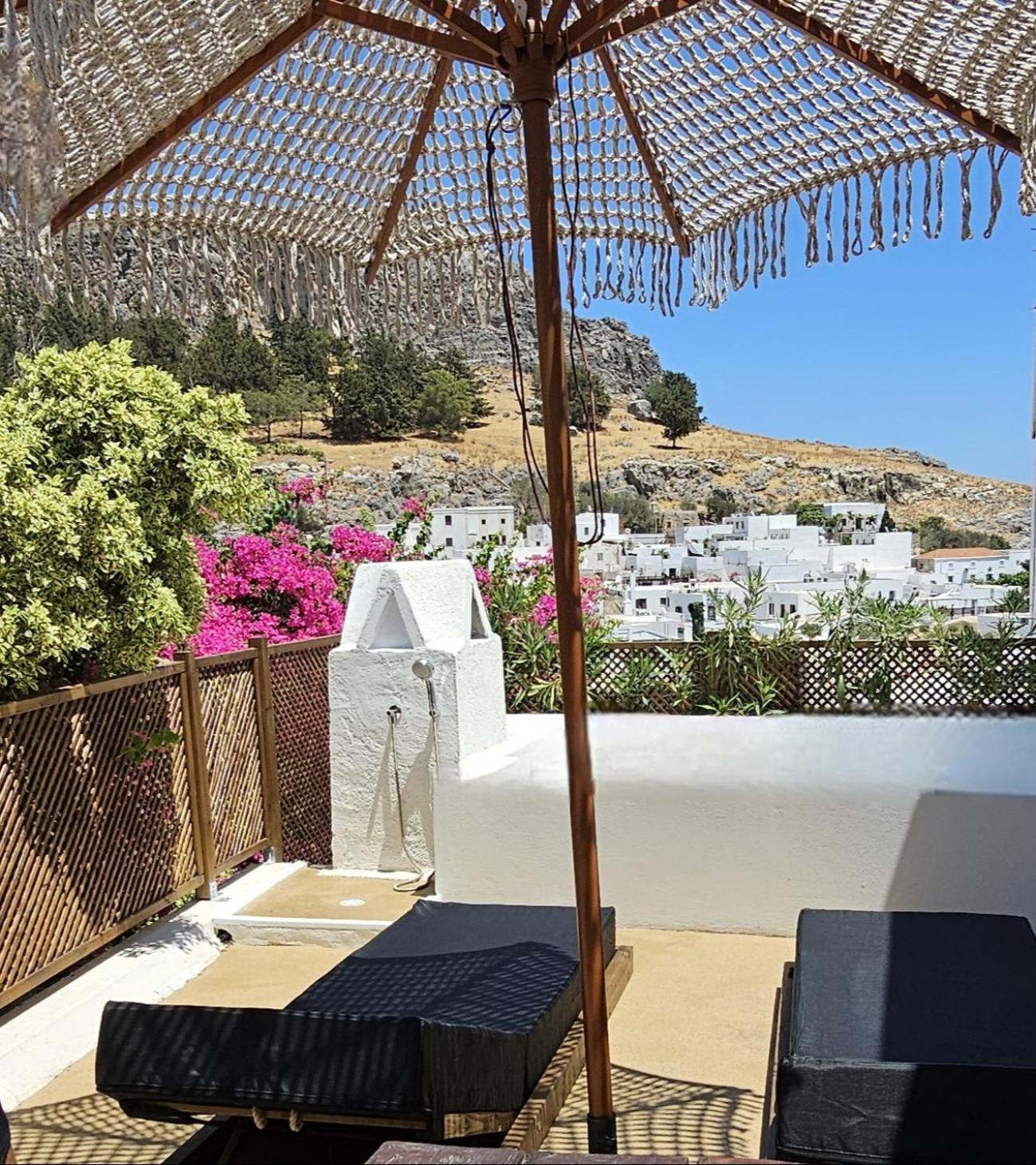 Villa Aphrodite Lindos Suites エクステリア 写真