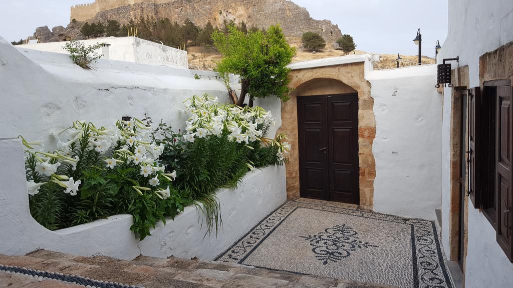 Villa Aphrodite Lindos Suites エクステリア 写真